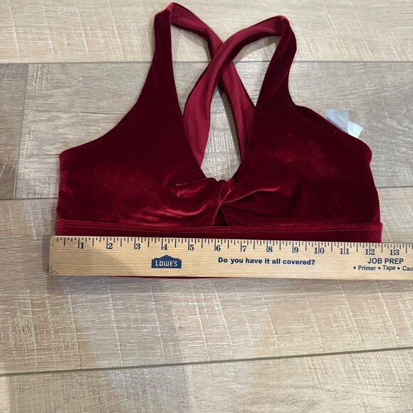 FABLETICS WOMENS RED VELVET SPORTS BRA XS - Picture 3 of 6